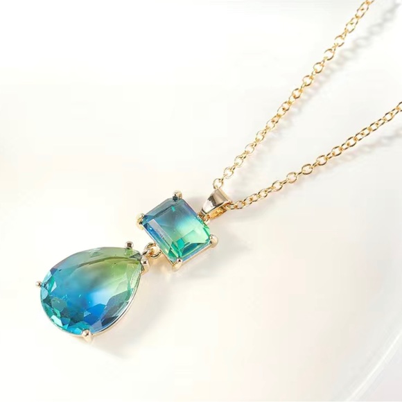 Lovely 14K Gemstone Necklace - Picture 5 of 6